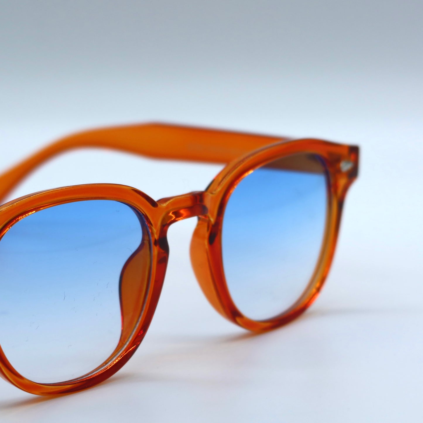 Orange bluefade shades